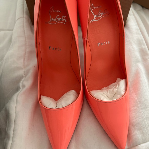 *RARE* BRAND NEW So Kate Louboutin Heels - Picture 4 of 10